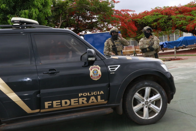 Rondônia: PF prende 4 prefeitos e apreende R$ 5 mi em dinheiro e joias