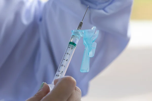 Saúde negocia compra de vacinas da varíola dos macacos, diz secretário