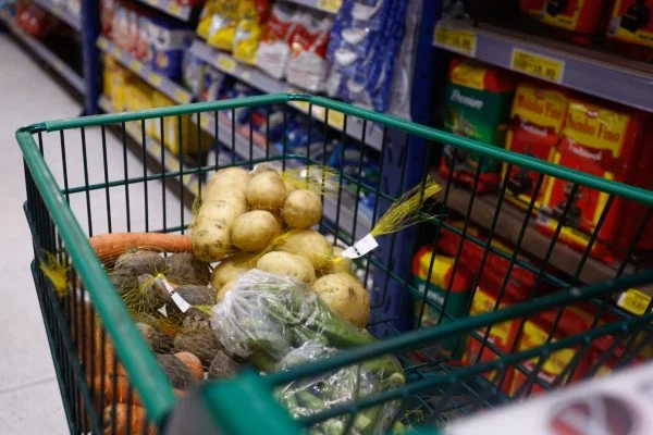 Inflação: dos 50 itens que mais encareceram em junho, 34 são alimentos