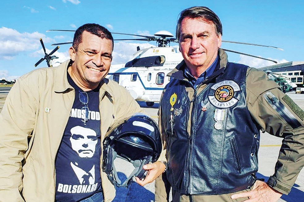 Segurança de Jair Bolsonaro preso pela PF em operação contra dados falsos de vacina é ex-sargento do Bope