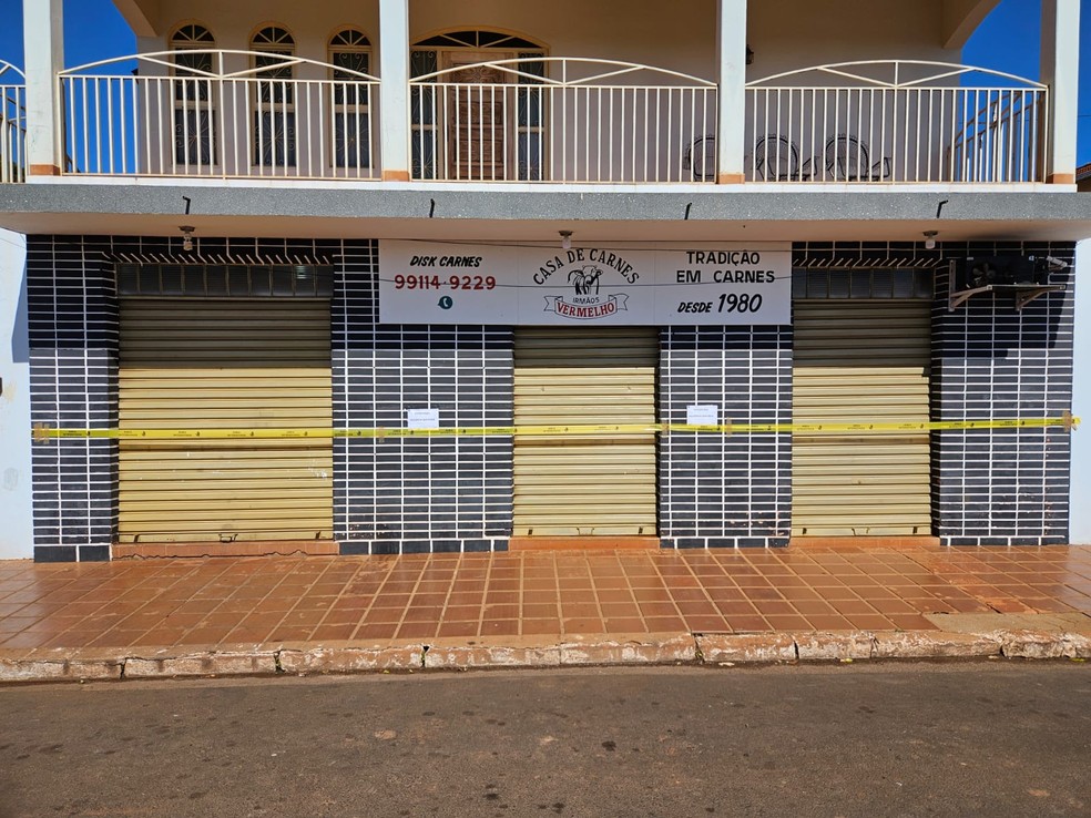 Açougue é fechado após bois de rodeio furtados serem achados abatidos no sítio do dono em Buritizal SP