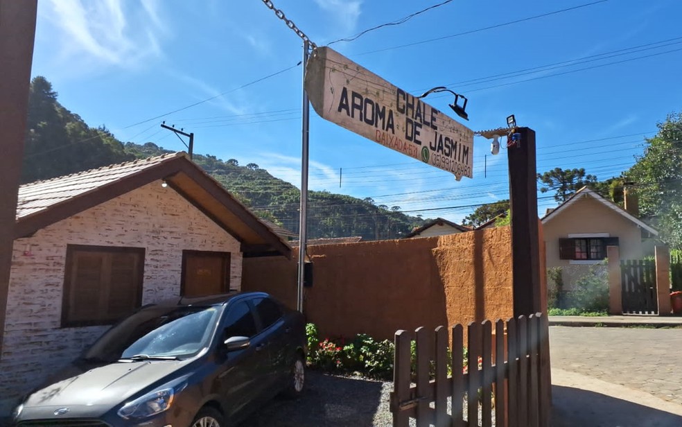 Chalé onde casal ficou hospedado em Monte Verde já foi usado por mais de 100 casais, diz polícia