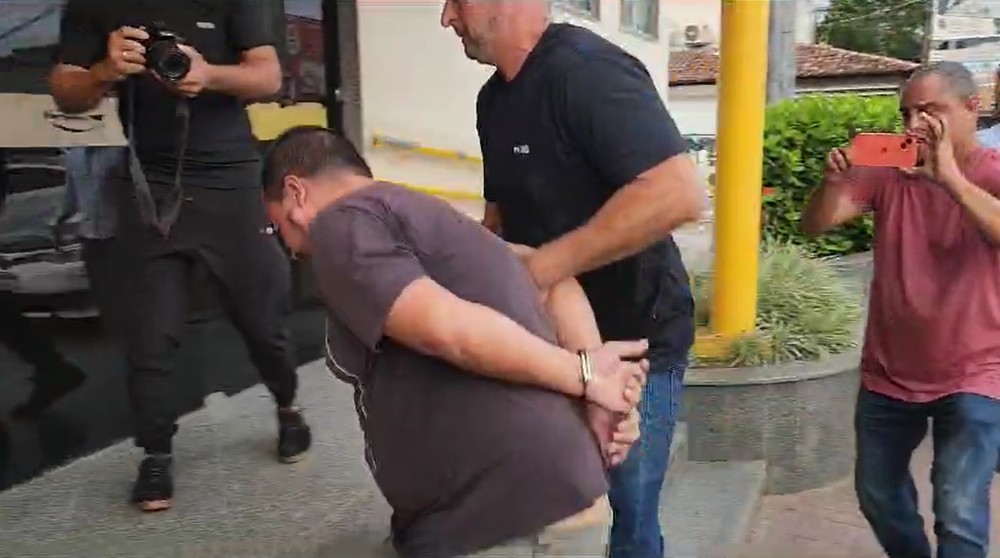 Suspeito de matar jovem a pauladas na saída de supermercado em Maricá é preso pela polícia