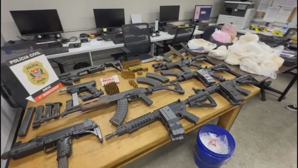 Armas de alto calibre são apreendidas na Grande SP em operação contra suspeito de participar de tentativa de mega-assalto no Paraná
