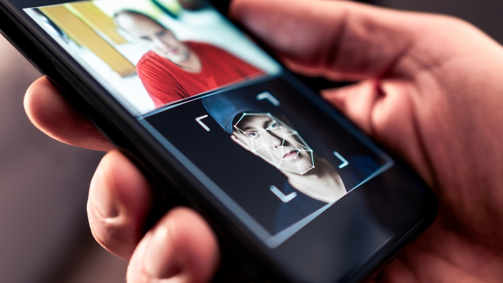 Até que ponto você se reconhece? A inteligência artificial pode mudar sua percepção
