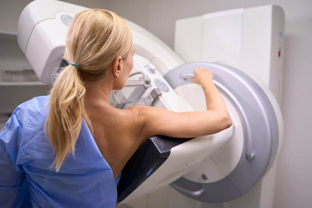 Número de casos de câncer em adultos até 50 anos cresce quase quatro vezes no SUS, aponta análise online