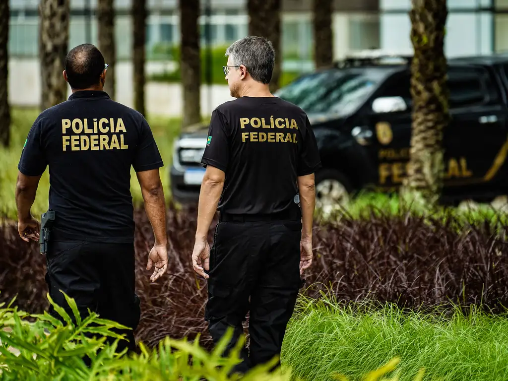 A mídia, a investigação Carbono Oculto e a crescente violência no Brasil