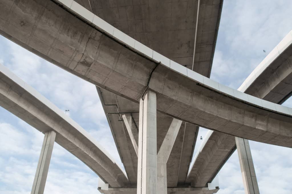 Utilização de Resíduos de Lítio Aumenta Resistência do Concreto e Minimiza Danos ao Meio Ambiente.