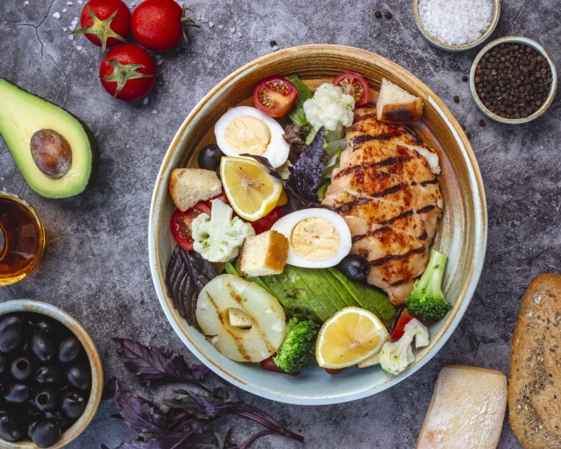 Estudo revela que dieta low carb e jejum intermitente são benéficos para diabéticos.